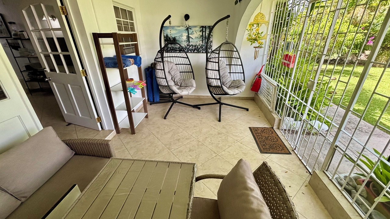 Photo of Livingroom in Sunset Crest