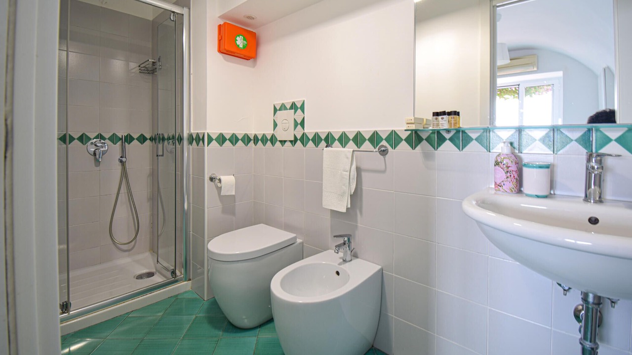 Photo of Bathroom in Raito