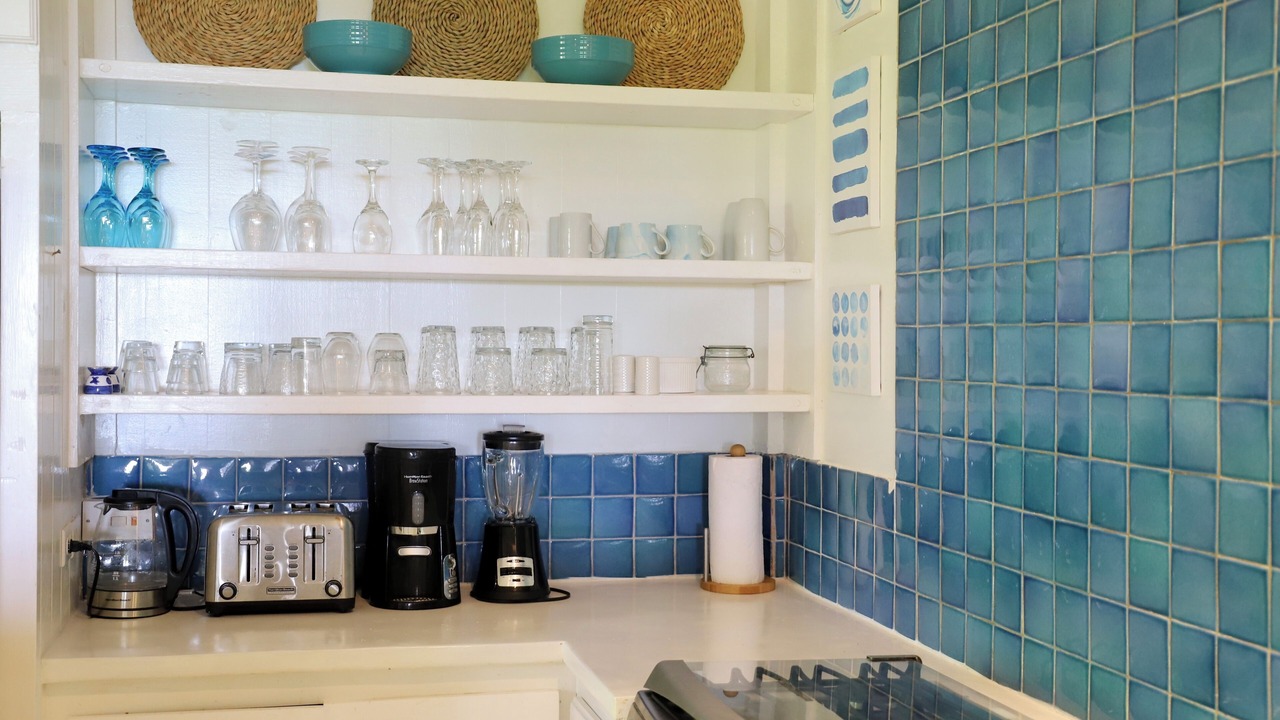 Photo of Kitchen in White Hall