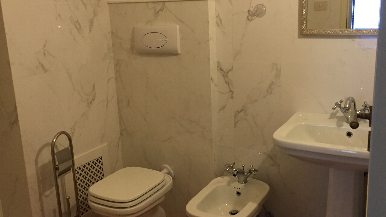 Photo of Bathroom in Sapri