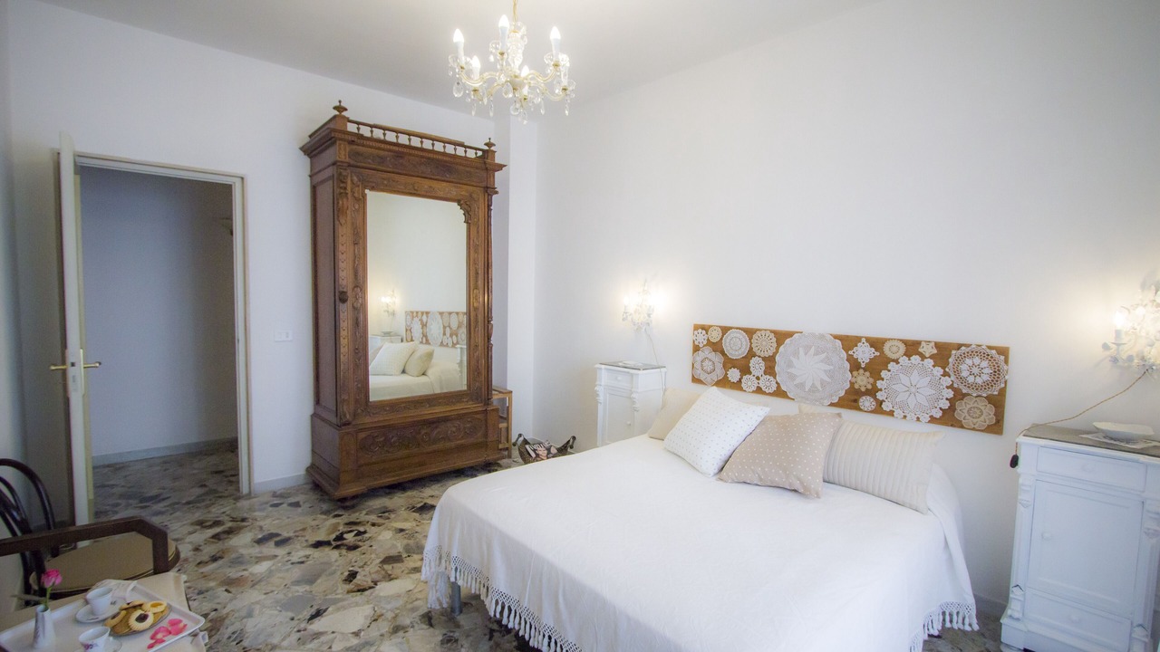 Photo of Bedroom in Bari City Centre