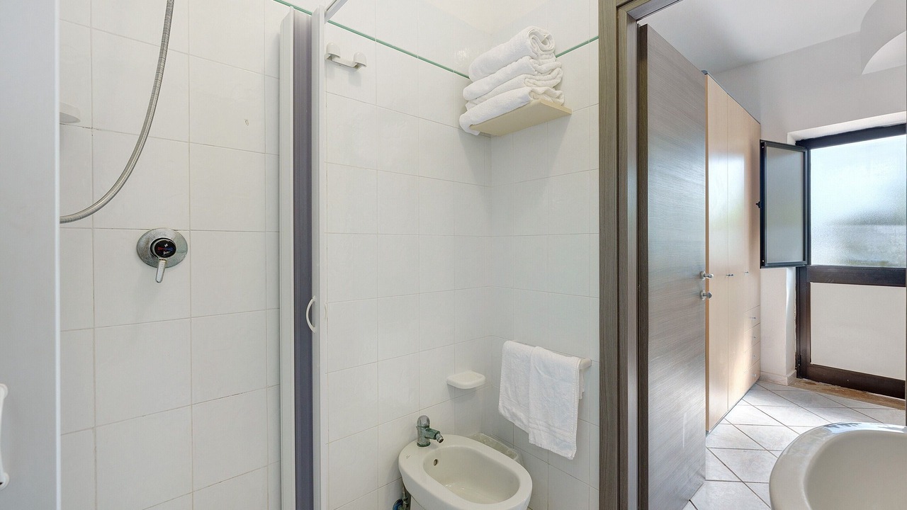 Photo of Bathroom in Laura