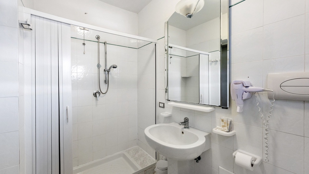 Photo of Bathroom in Laura