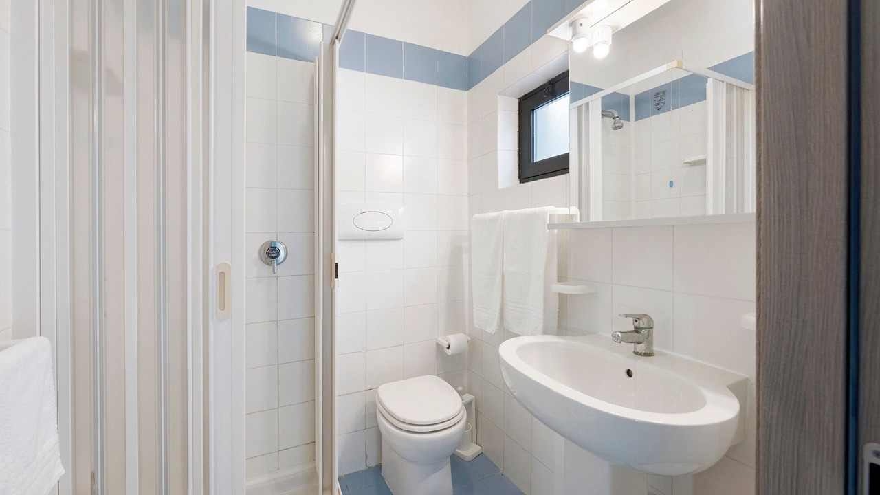 Photo of Bathroom in Laura