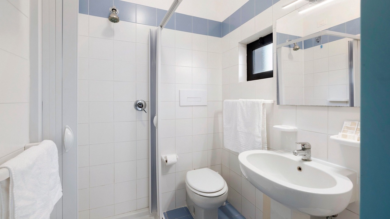 Photo of Bathroom in Laura