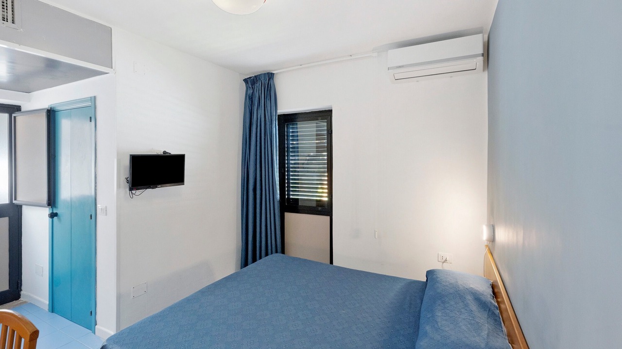 Photo of Bedroom in Laura