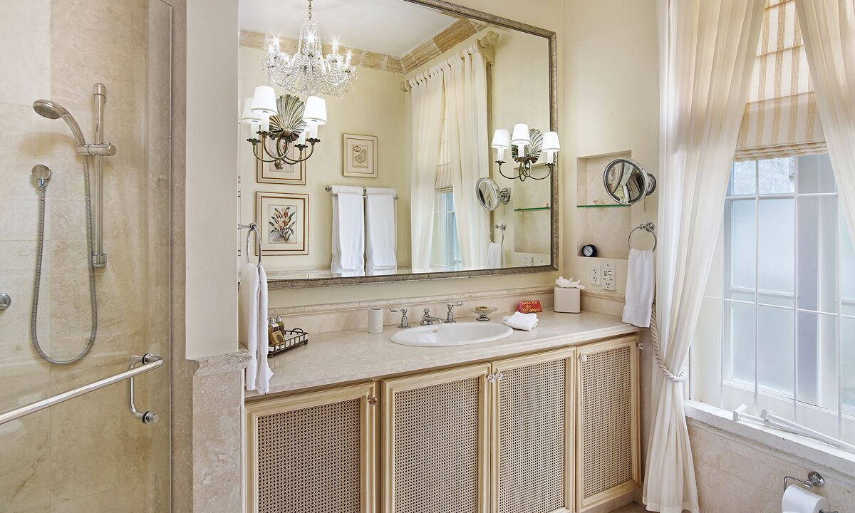 Photo of Bathroom in Little Battaleys