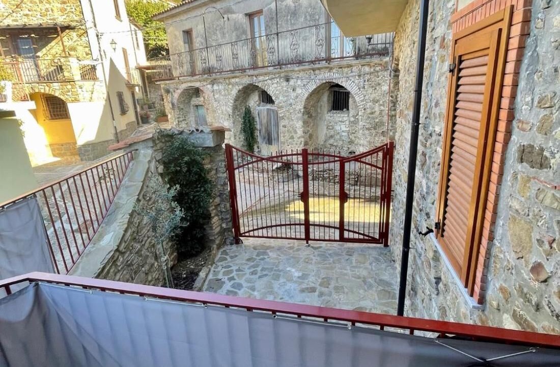 Photo of Patio Balcony in Torchiara