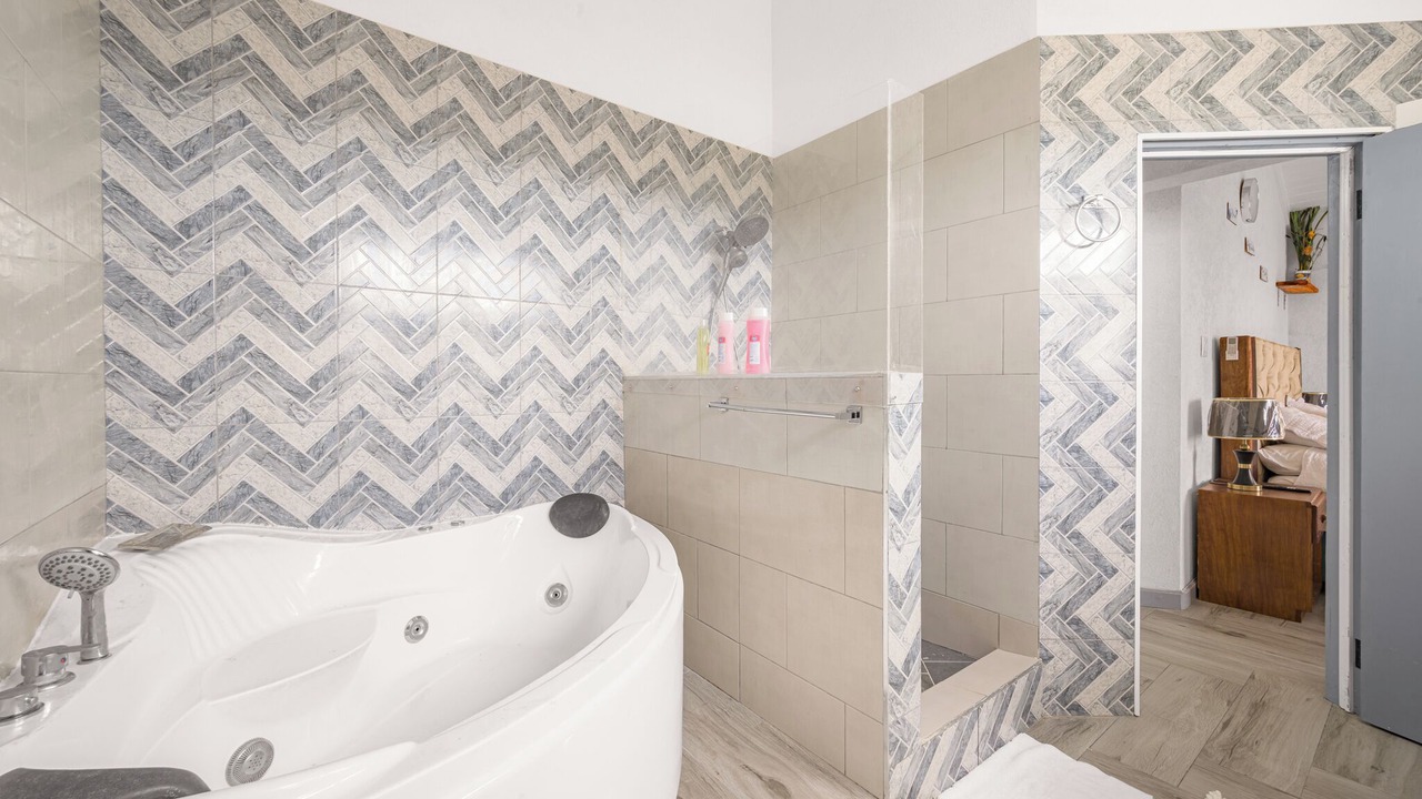 Photo of Bathroom in Christie