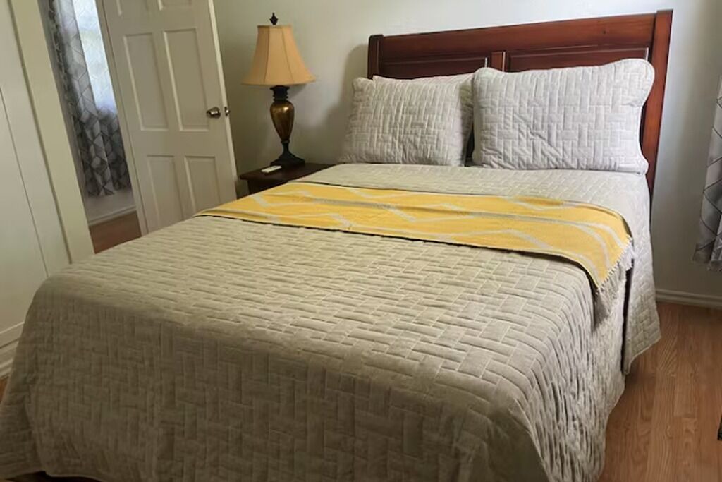 Photo of Bedroom in Halls
