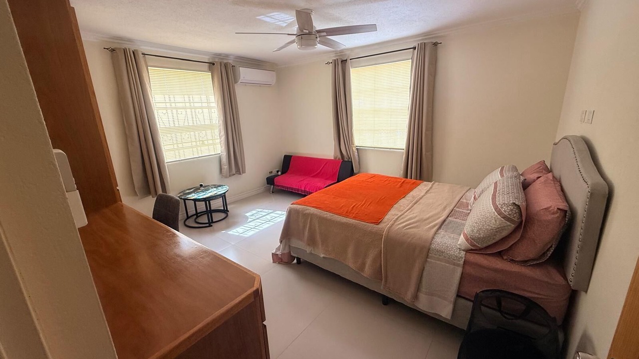 Photo of Bedroom in Thombury Hill