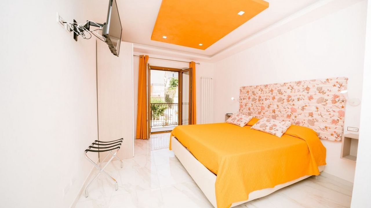 Photo of Bedroom in Pogerola