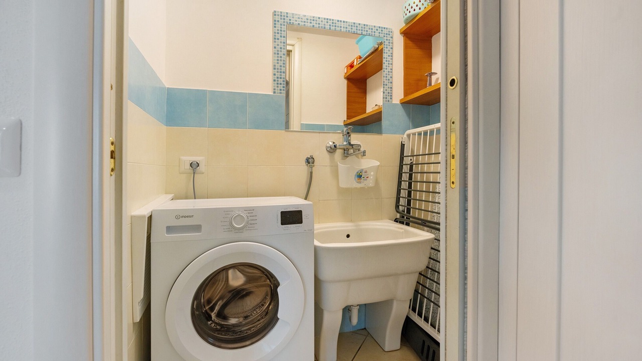 Photo of Bathroom in Furore