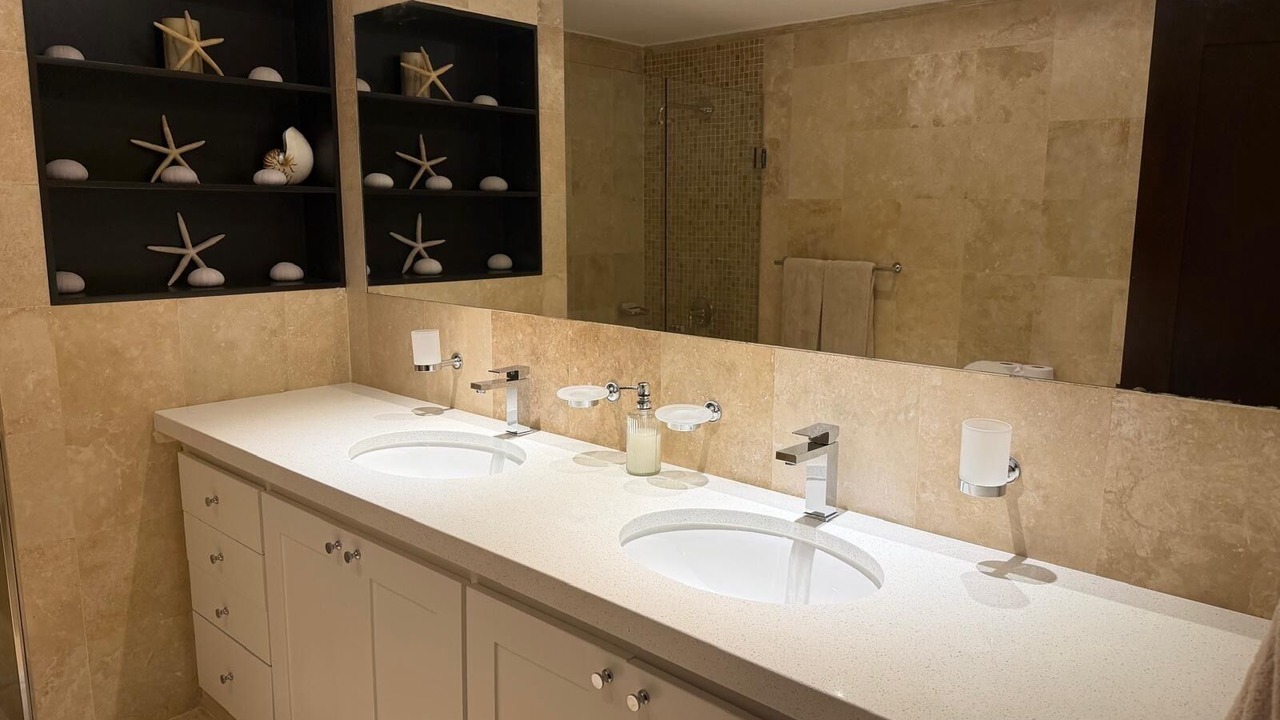 Photo of Bathroom in Lascelles