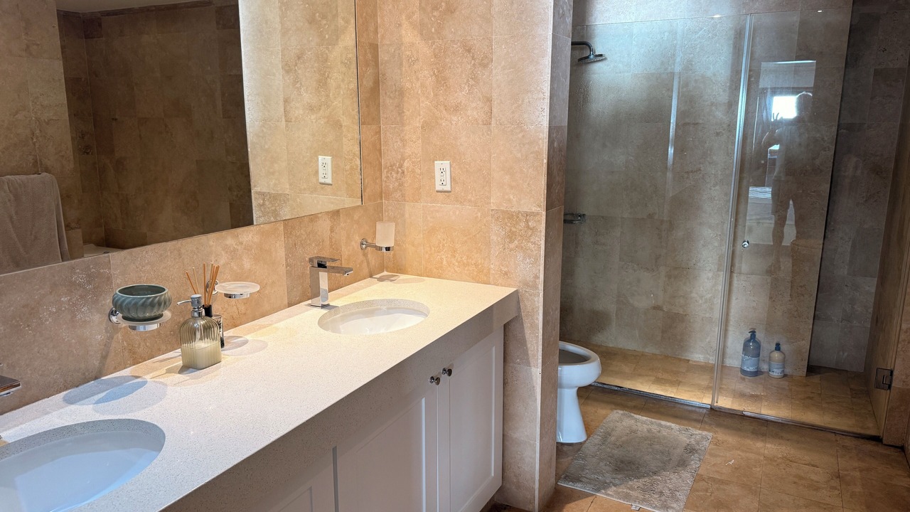 Photo of Bathroom in Lascelles