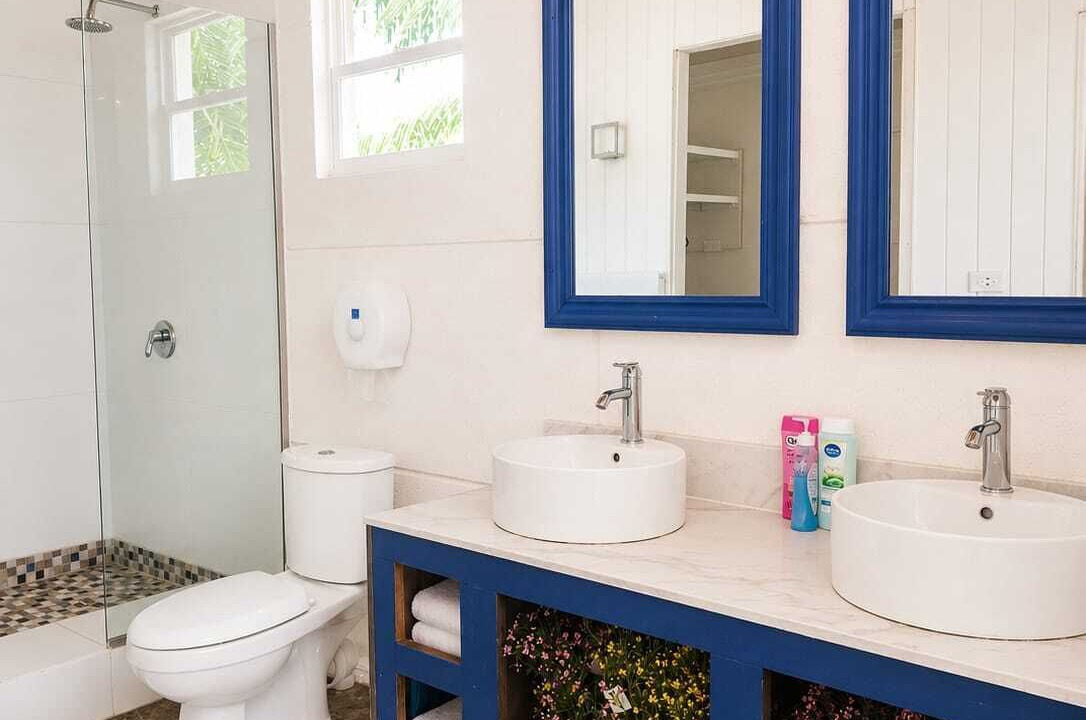 Photo of Bathroom in Hoytes