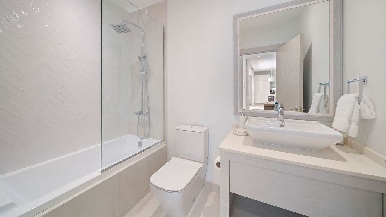 Photo of Bathroom in Porters