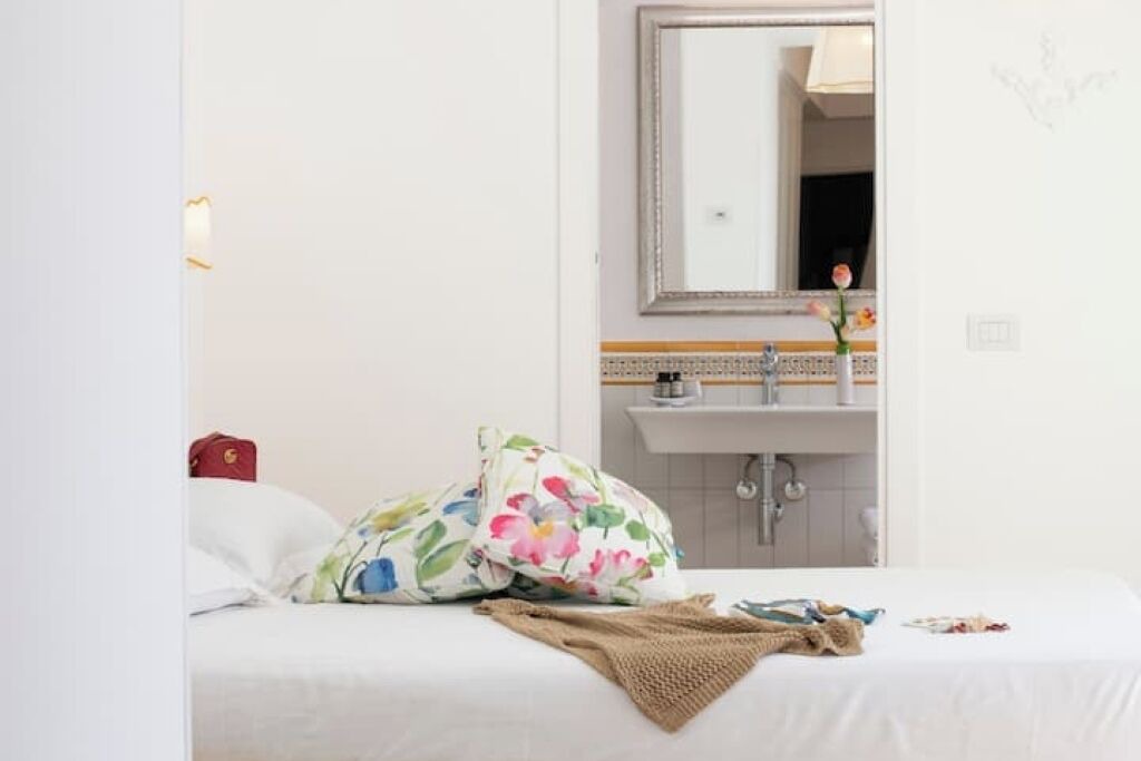 Photo of Bedroom in Pogerola