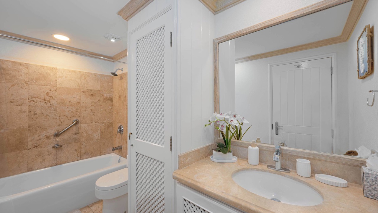 Photo of Bathroom in Mount Standfast