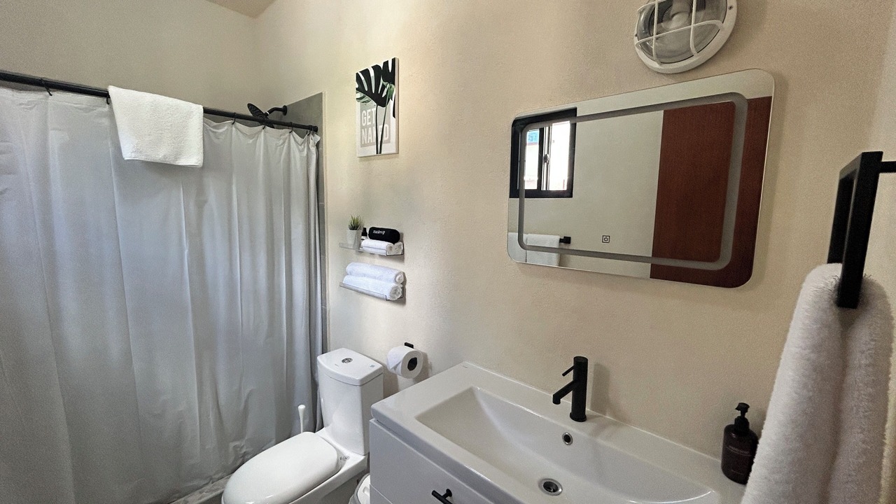 Photo of Bathroom in Rendezvous