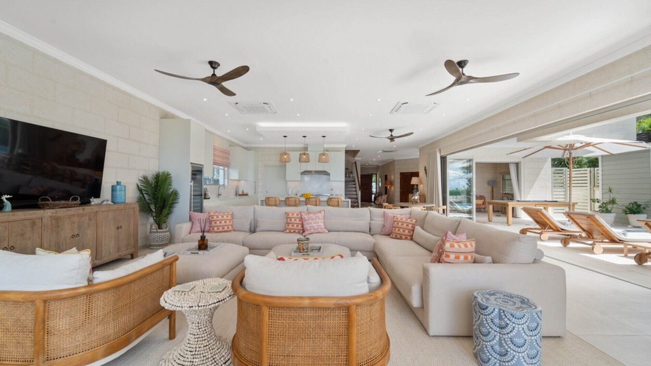 Photo of Livingroom in Gibbs Bay