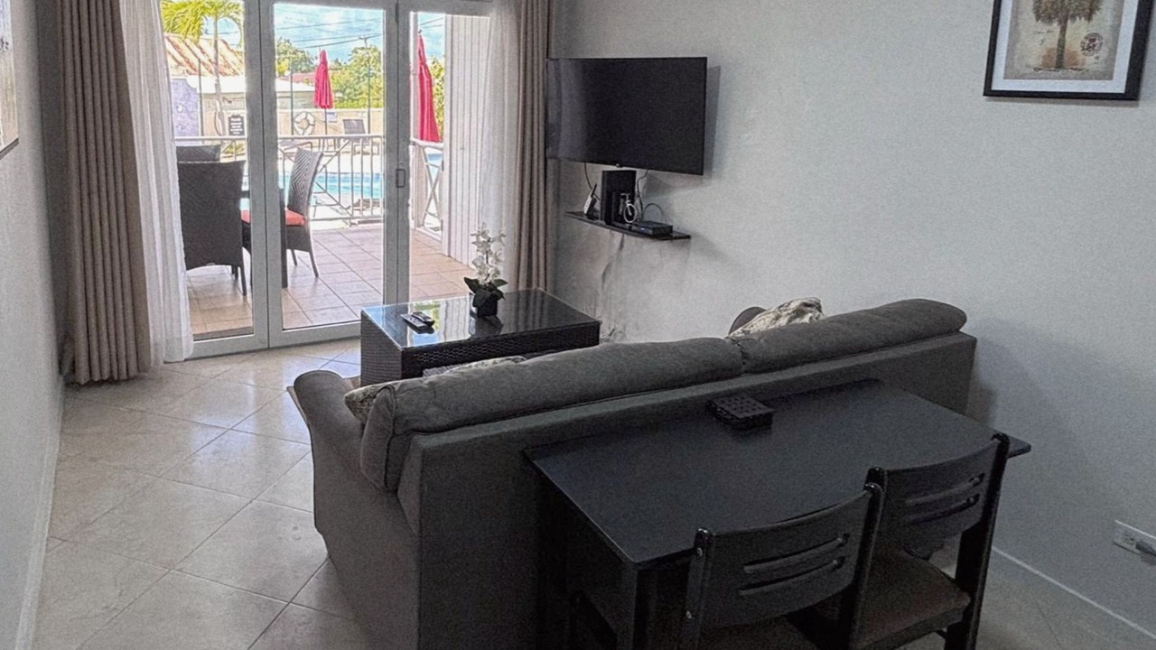 Photo of Livingroom in Halcyon Heights