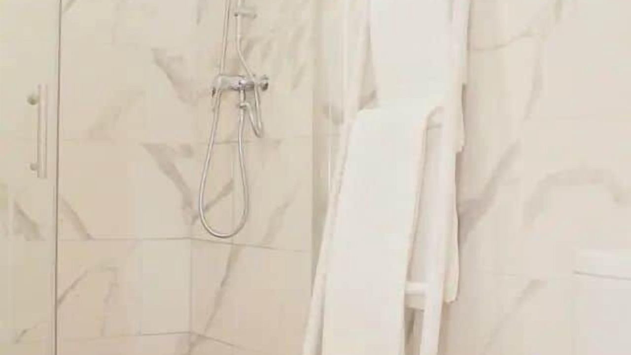 Photo of Bathroom in Merlin Bay
