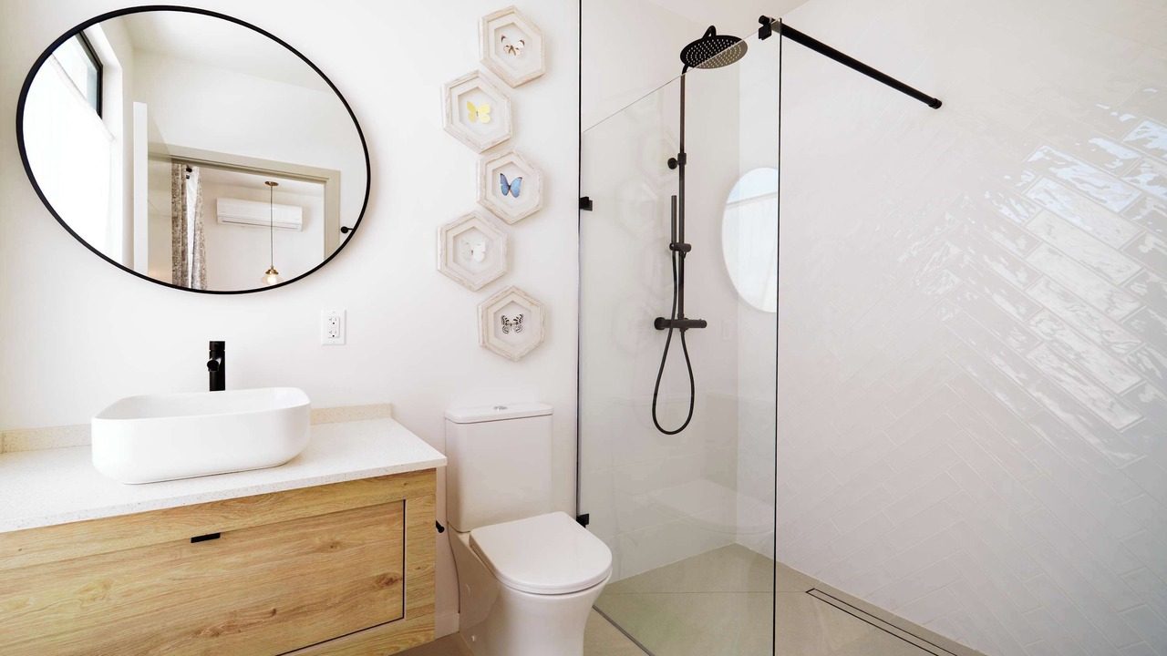 Photo of Bathroom in Lower Carlton