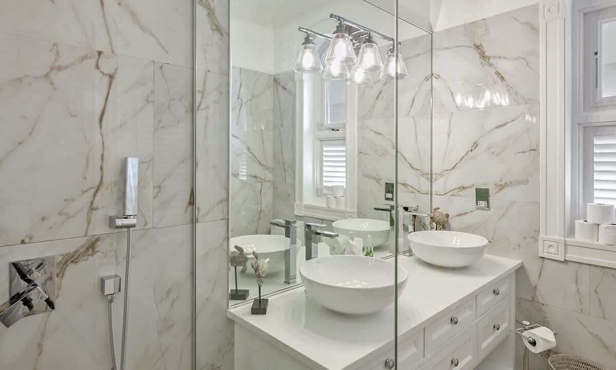 Photo of Bathroom in Merlin Bay