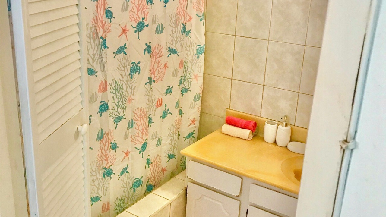 Photo of Bathroom in Lascelles