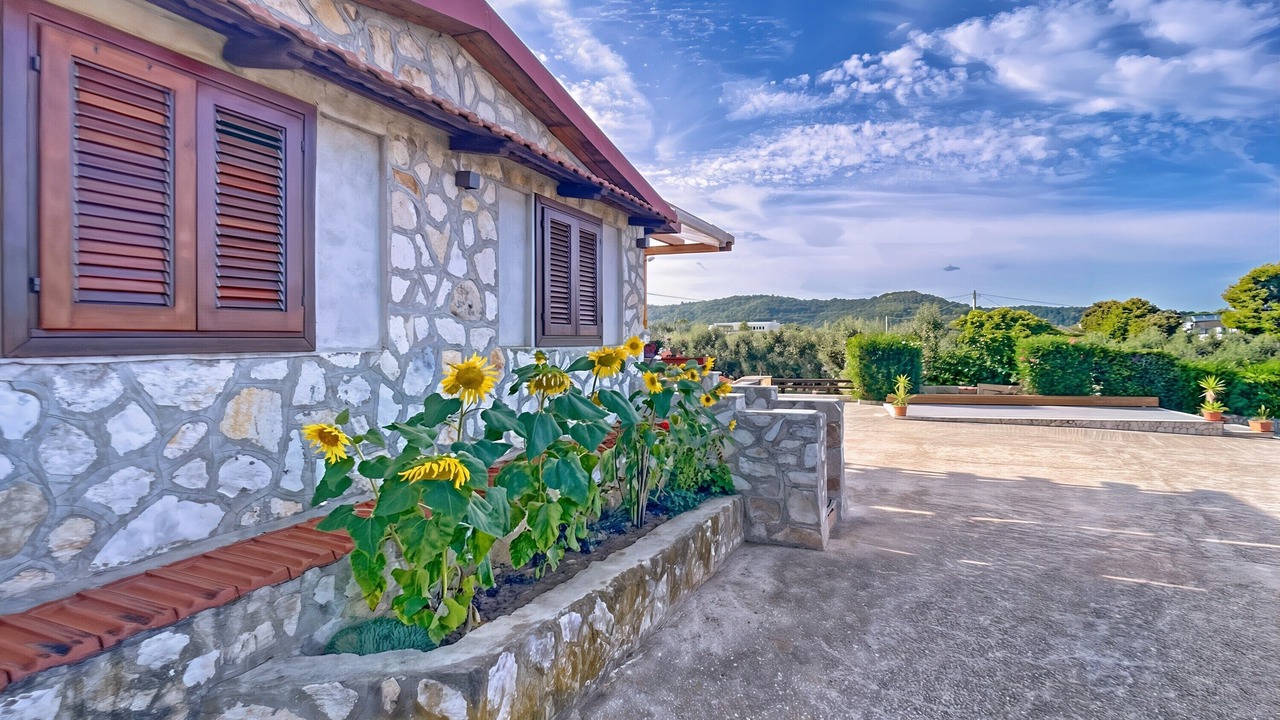 Photo of Outdoor in Montincello
