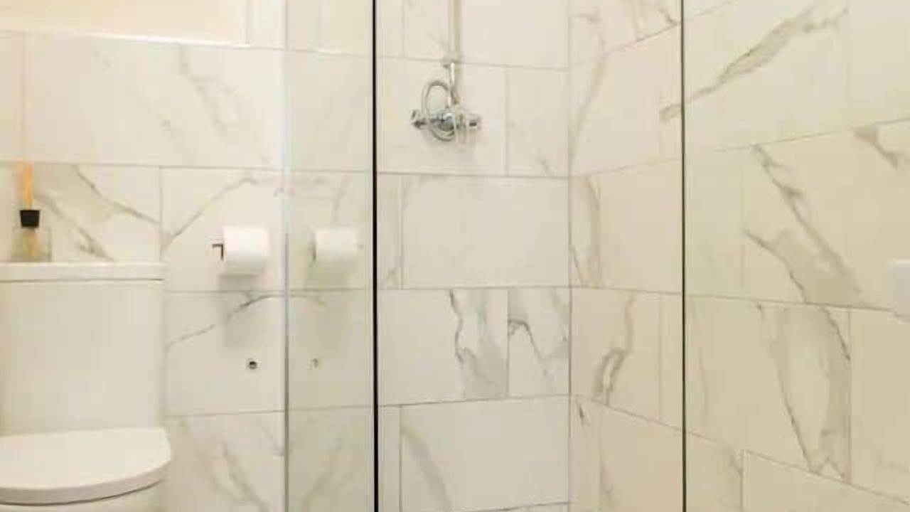 Photo of Bathroom in Merlin Bay