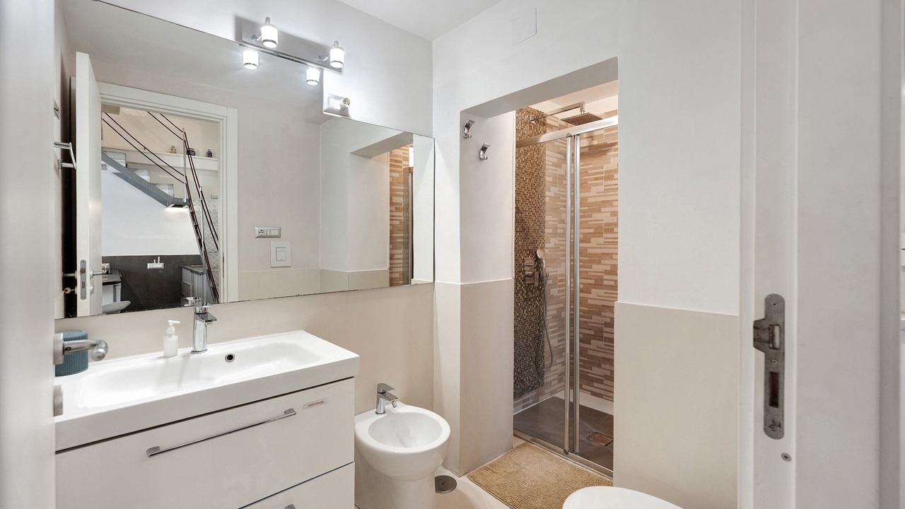 Photo of Bathroom in Chiaia