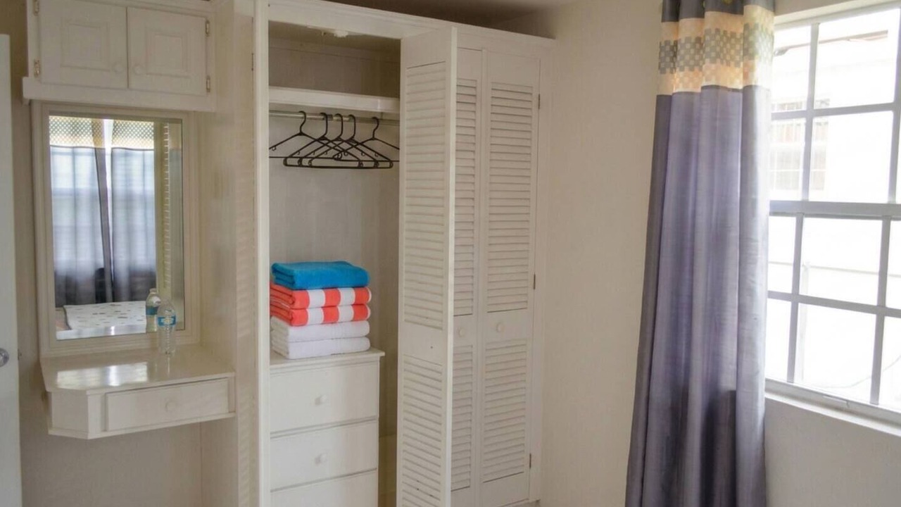 Photo of Bedroom in Oistins