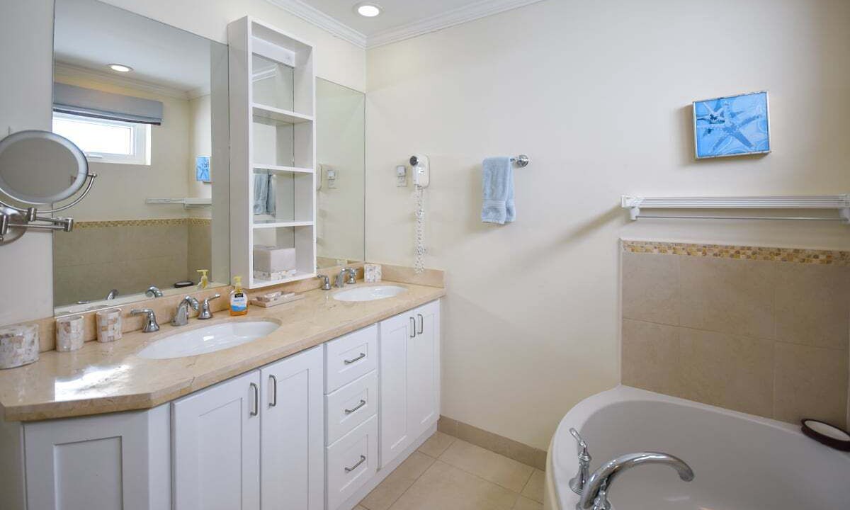 Photo of Bathroom in Saint Matthias