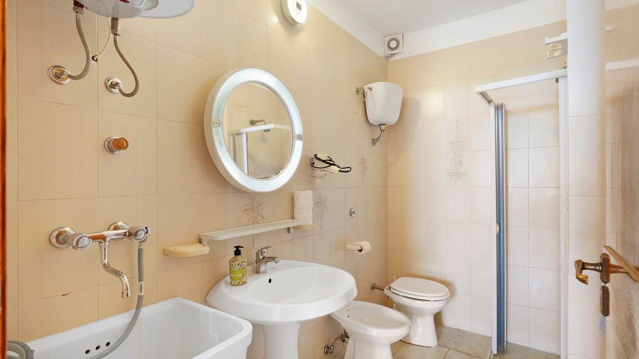 Photo of Bathroom in Palinuro