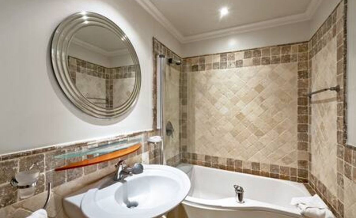 Photo of Bedroom in Schooner Bay