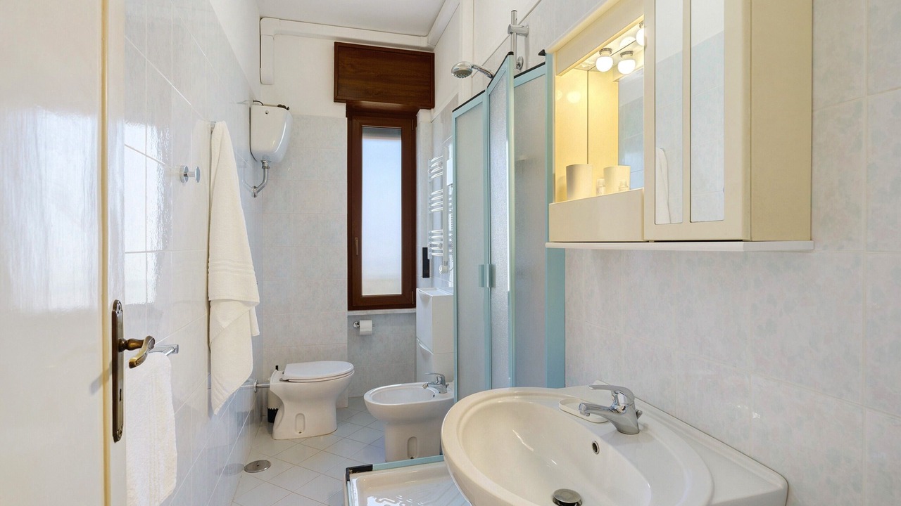 Photo of Bathroom in Laura