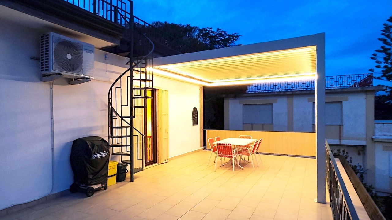 Photo of Outdoor in Laura