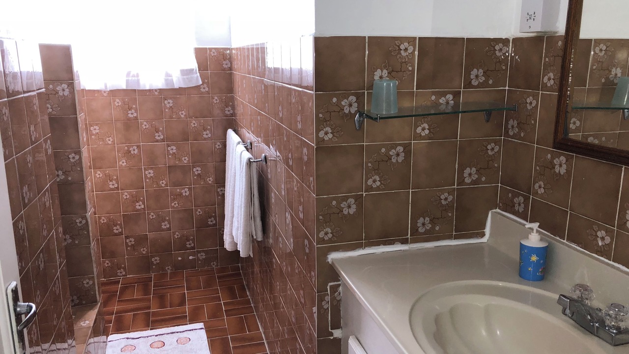 Photo of Bathroom in West Terrace