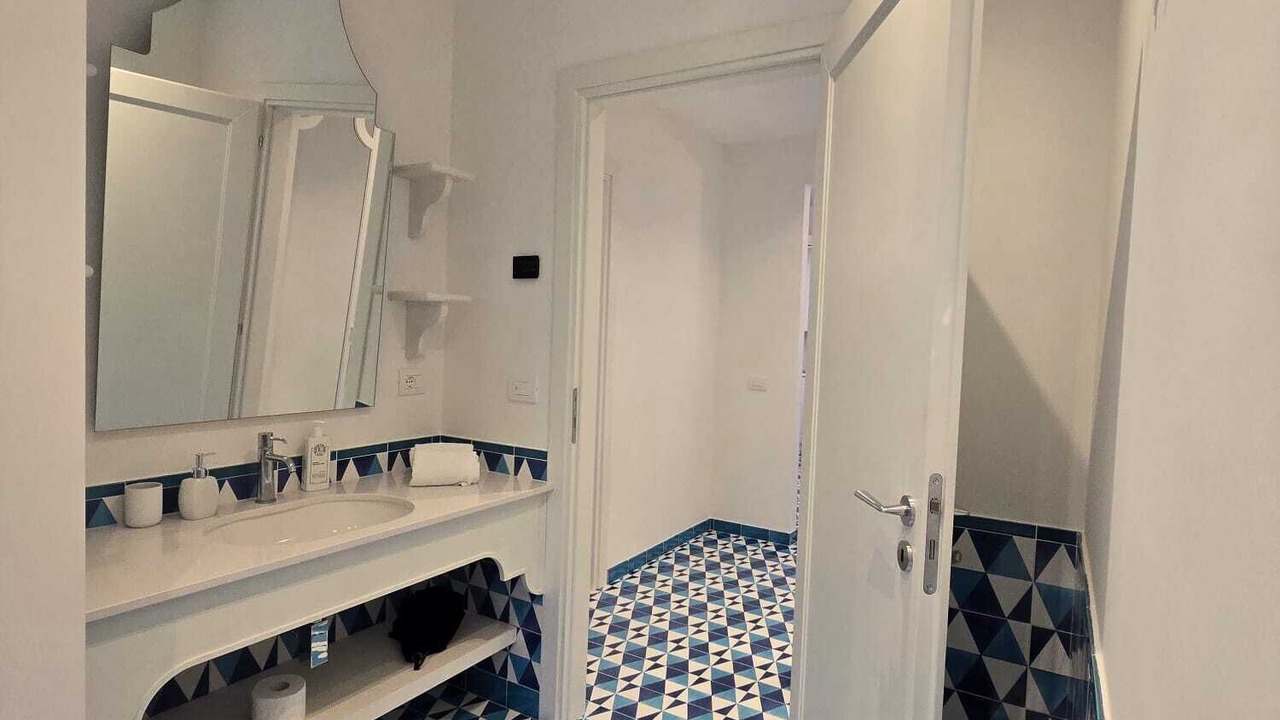 Photo of Bathroom in Laura