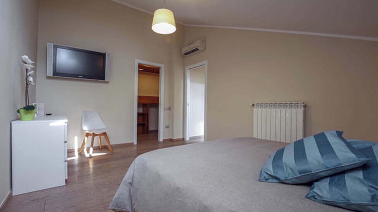 Photo of Bedroom in Historical Downtown Salerno