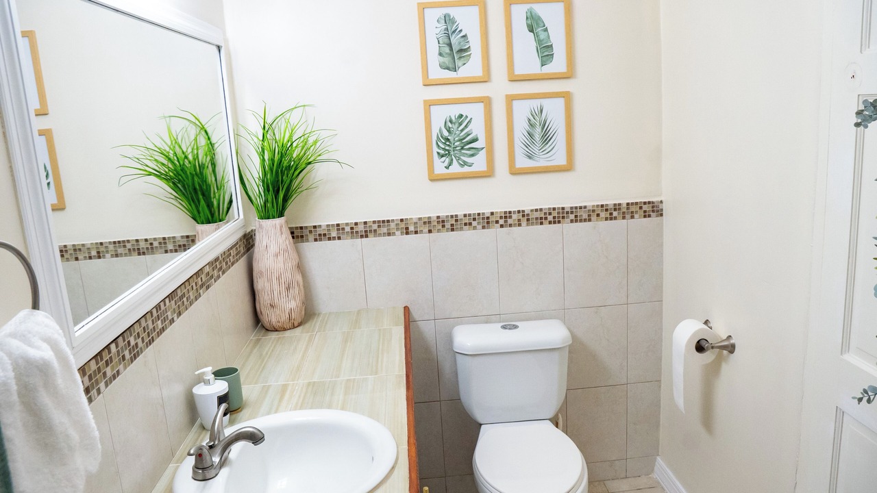 Photo of Bathroom in Sunset Crest