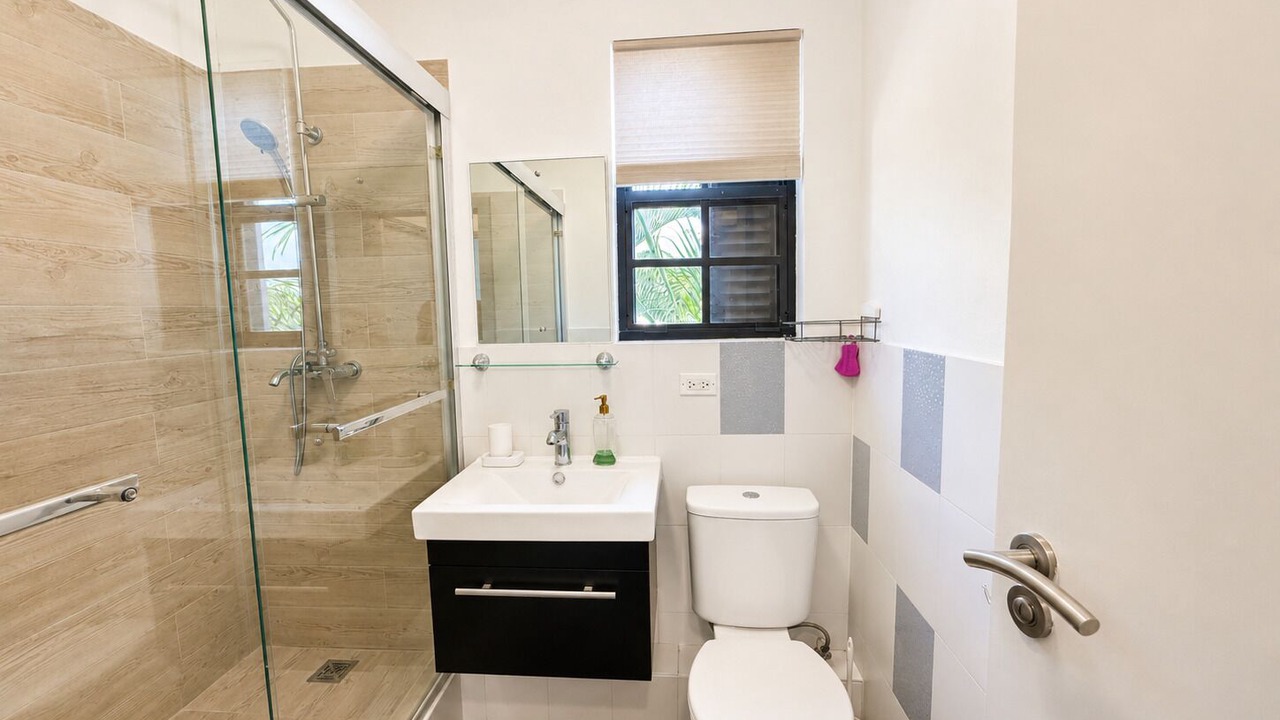 Photo of Bathroom in Lascelles