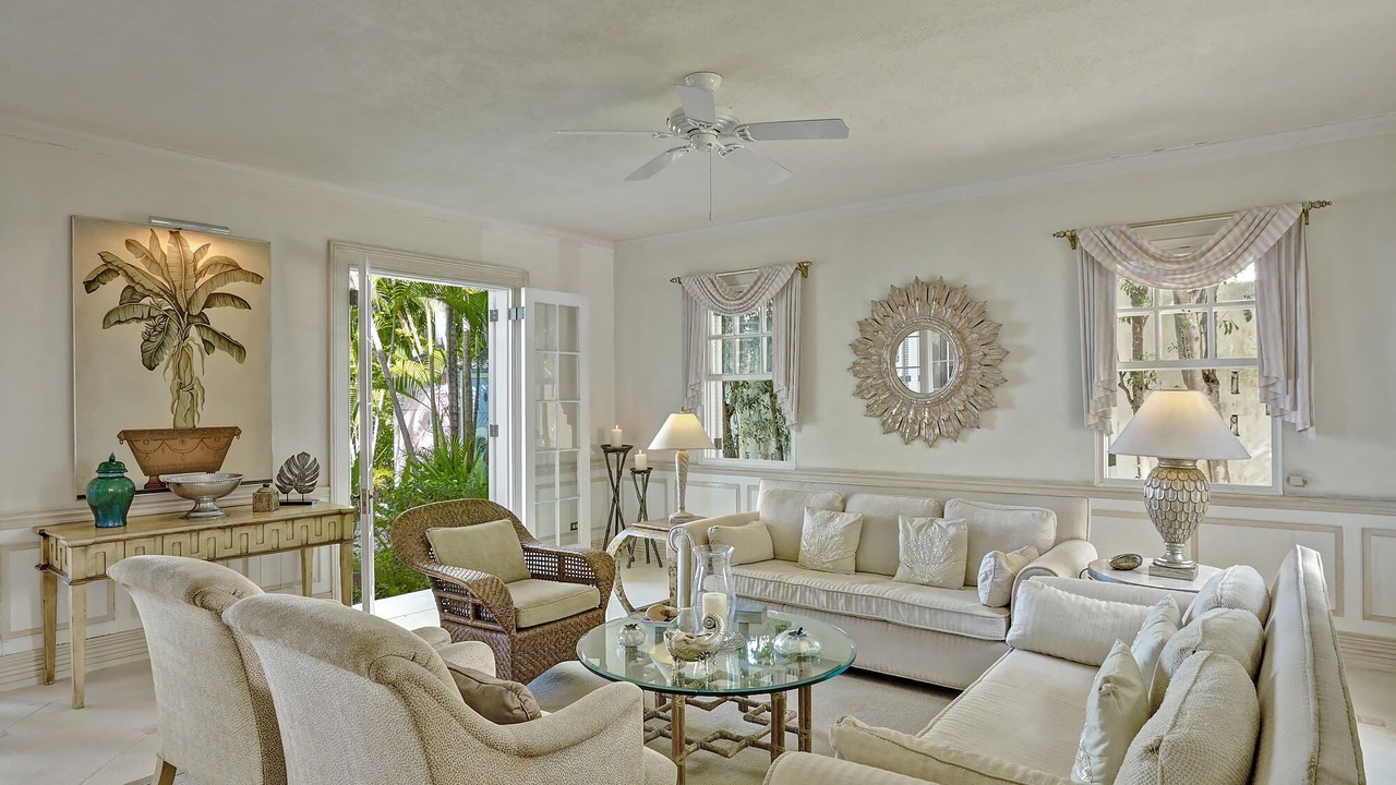 Photo of Livingroom in Old Trees Bay