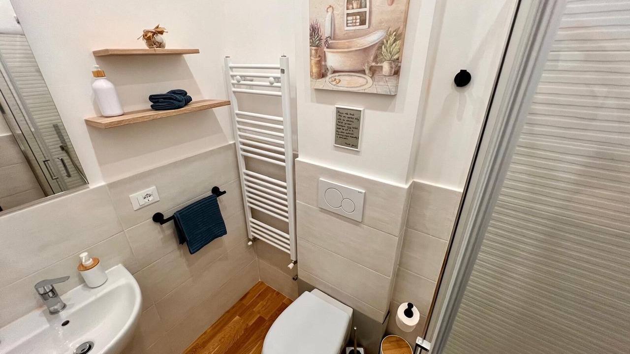 Photo of Bathroom in La Spezia Historic Centre