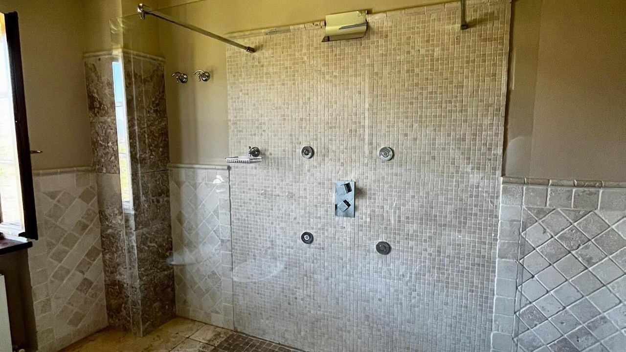 Photo of Bathroom in Villa Collemandina