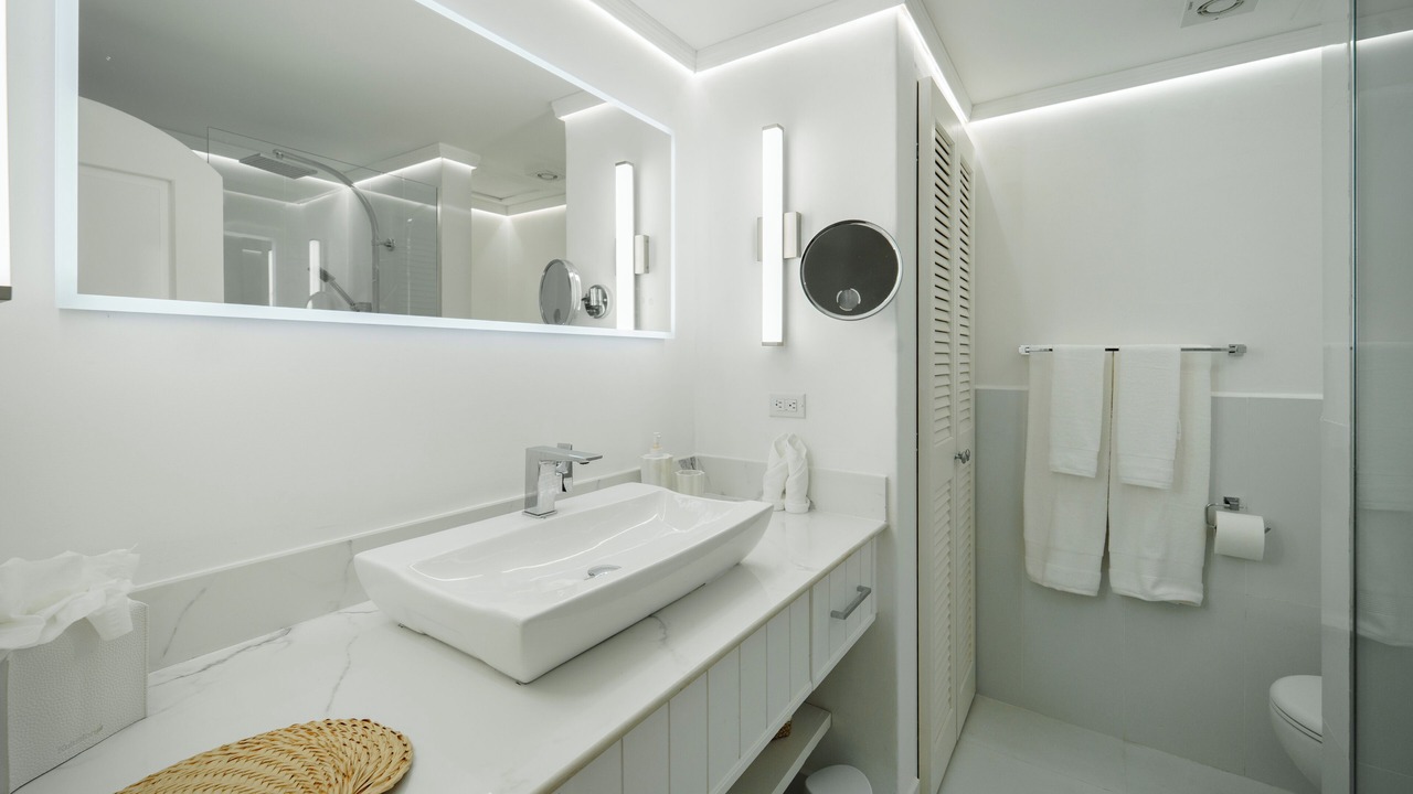 Photo of Bathroom in Porters