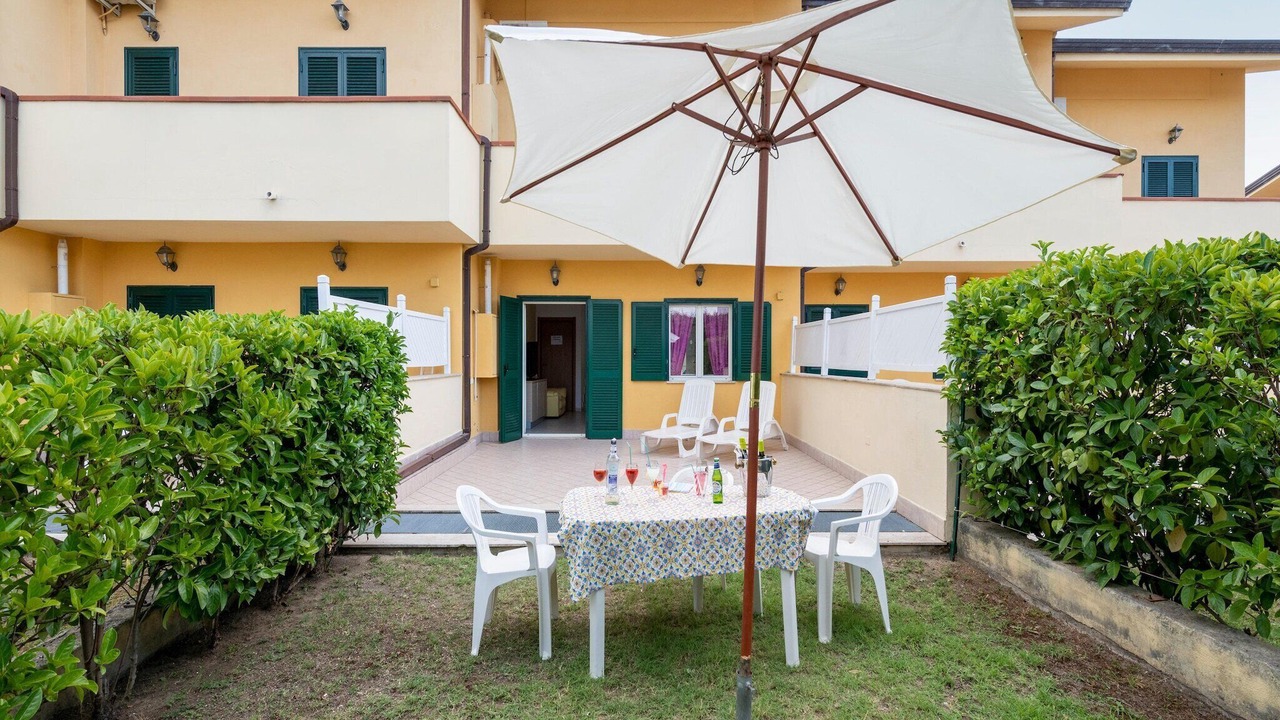 Photo of Outdoor in Laura