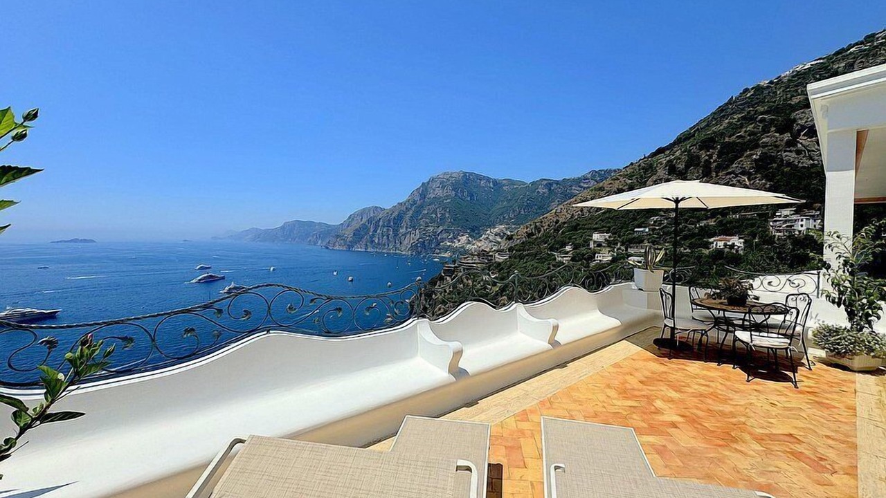 Photo of Patio Balcony in Laurito
